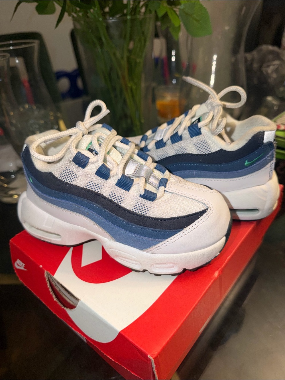 Nike Airmax Kids White and Navy Blue Layered Sneakers